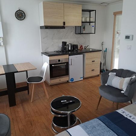 24H Course/Moto/ Oasis / Antares Apartman Le Mans Kültér fotó