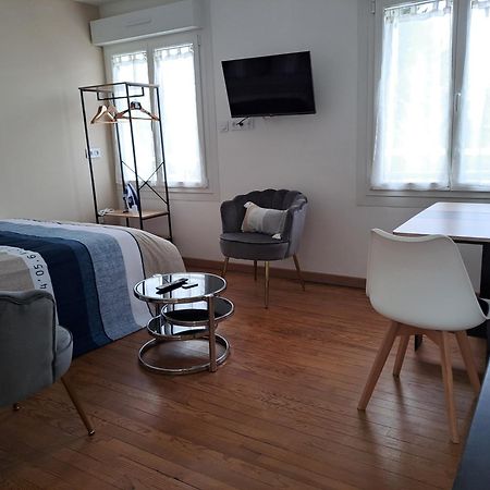 24H Course/Moto/ Oasis / Antares Apartman Le Mans Kültér fotó