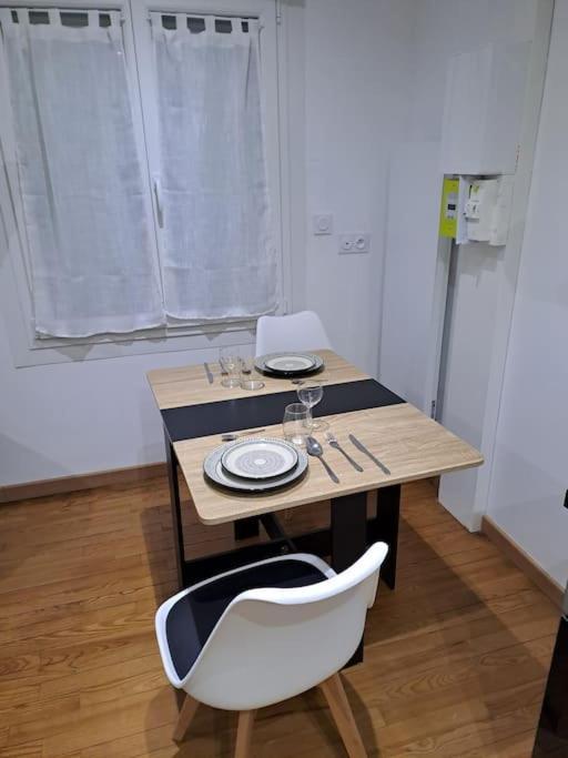 24H Course/Moto/ Oasis / Antares Apartman Le Mans Kültér fotó